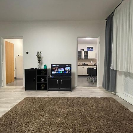 Apartman Sabo Komenskeho Košice Exteriör bild
