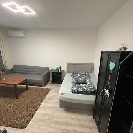 Apartman Sabo Komenskeho Košice Exteriör bild