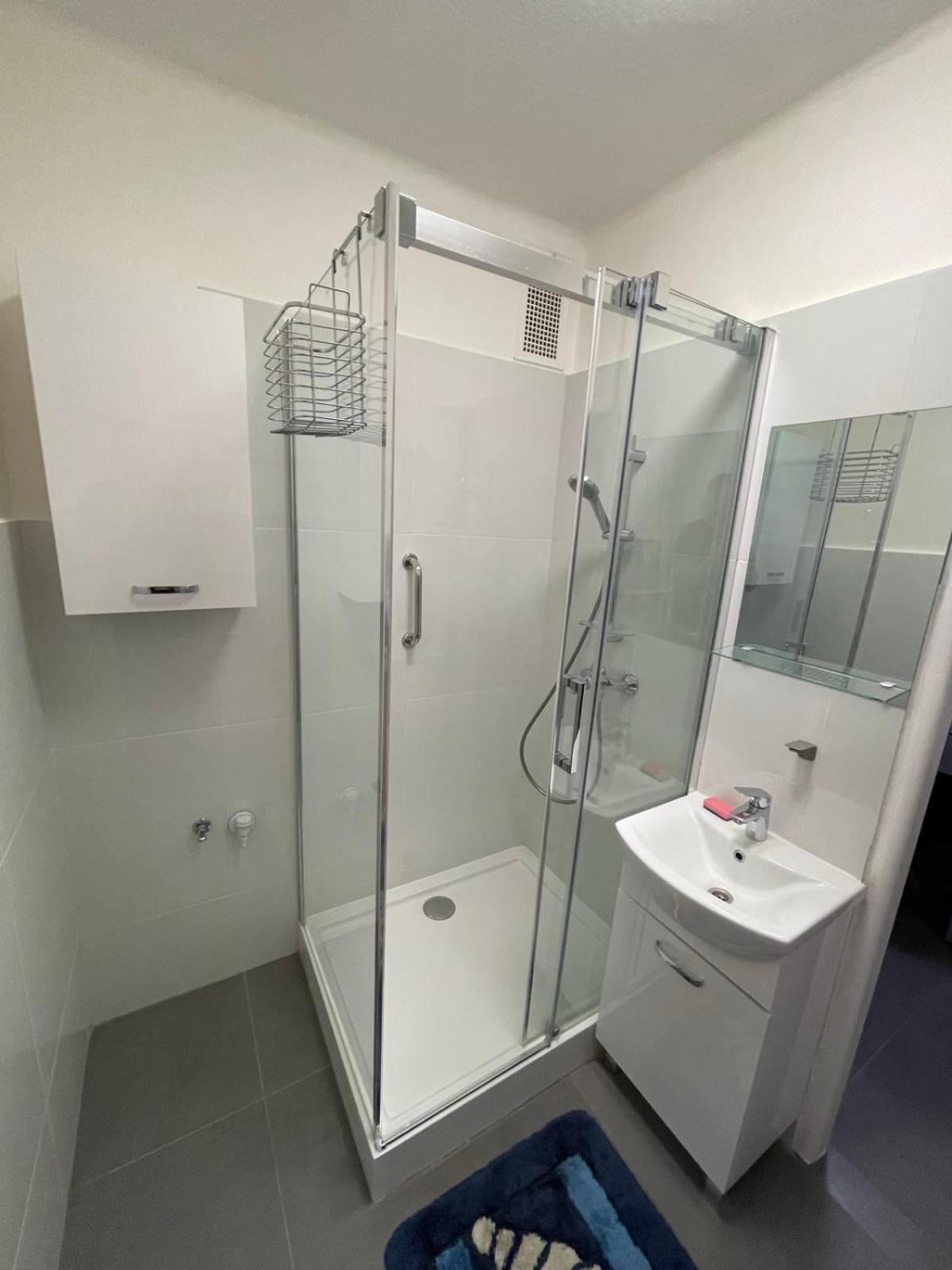 Apartman Sabo Komenskeho Košice Exteriör bild