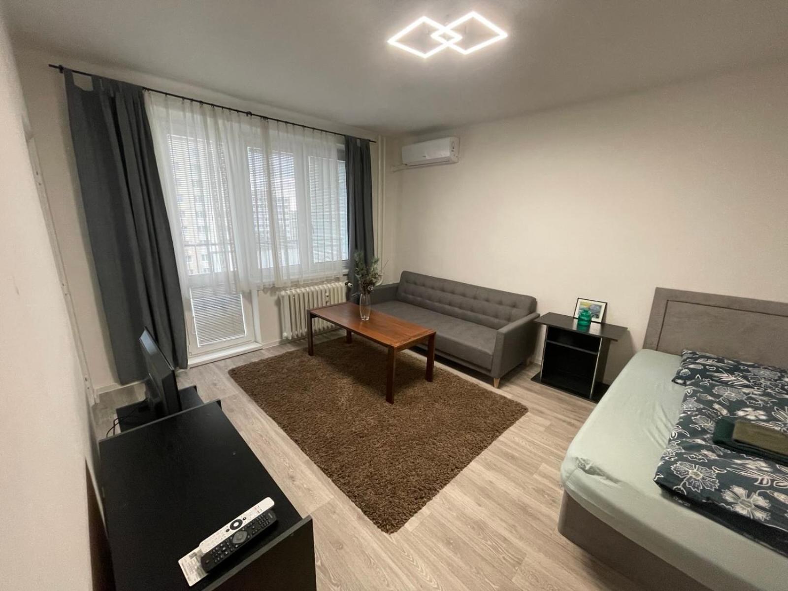 Apartman Sabo Komenskeho Košice Exteriör bild